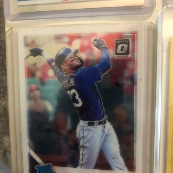 9 LOT OF 3 JUAN SOTO CARDS, 2 GUERRERO JR ROOKIES, & 4 FERNANDO TATIS CARDS-$$$ - Picture 9 of 10